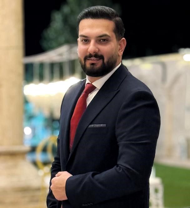 اقای دکتر روشن پژو نماینده برند اومرو در استان قزوین.
